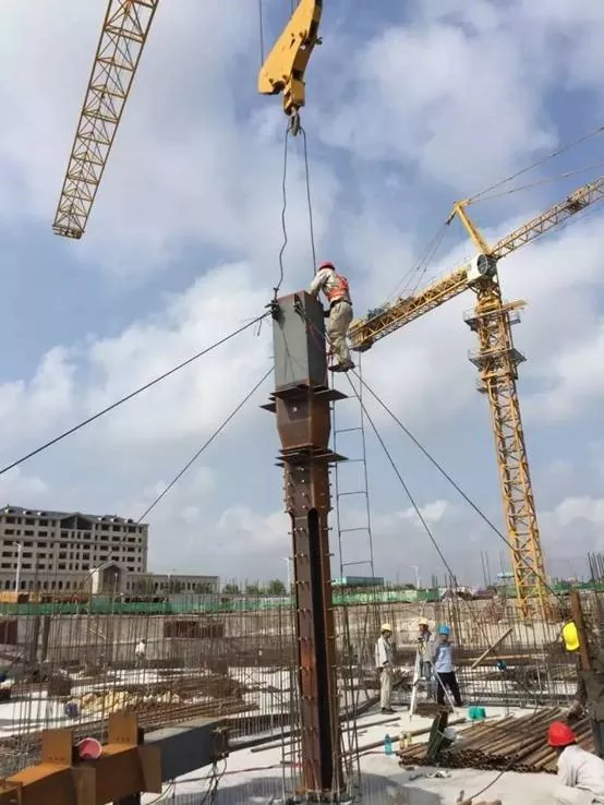Steel Frame Financial Tower Construction